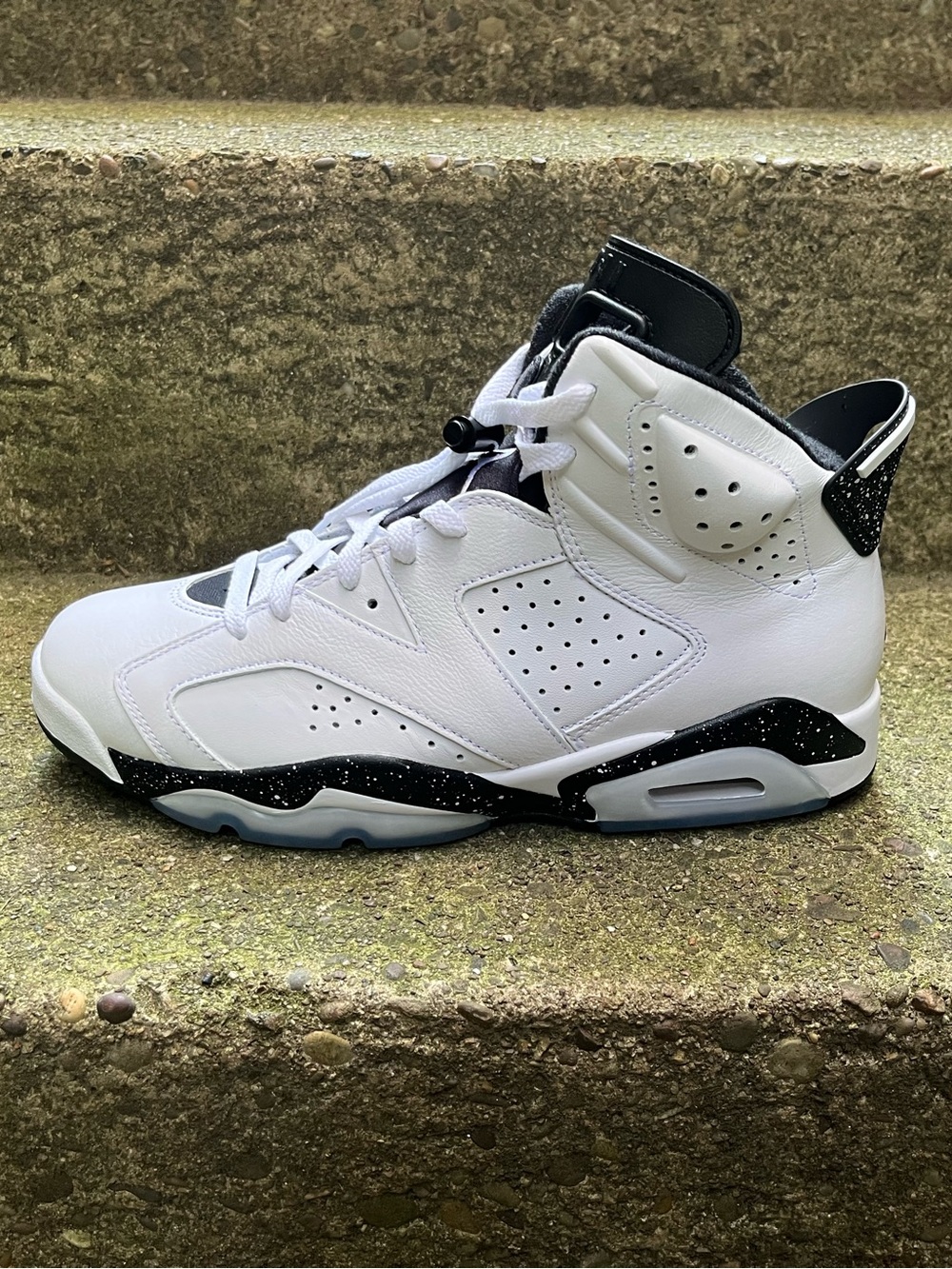 Air Jordan 6 retro “Reverse Oreo”